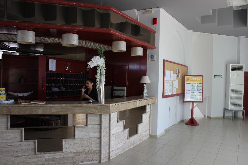 快乐时光酒店 Theológos 外观 照片